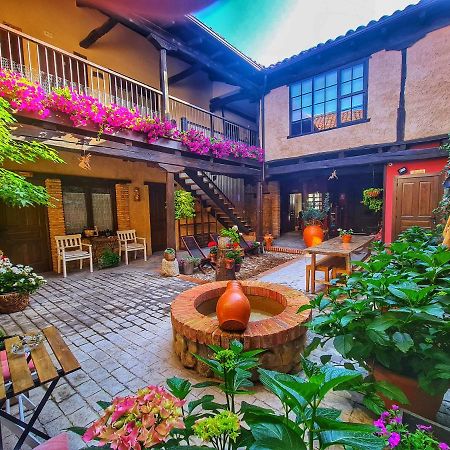 Albergue El Encanto Villares de Orbigo Exterior photo