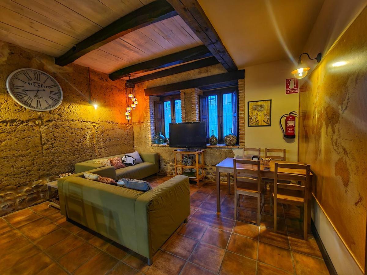Albergue El Encanto Villares de Orbigo Exterior photo