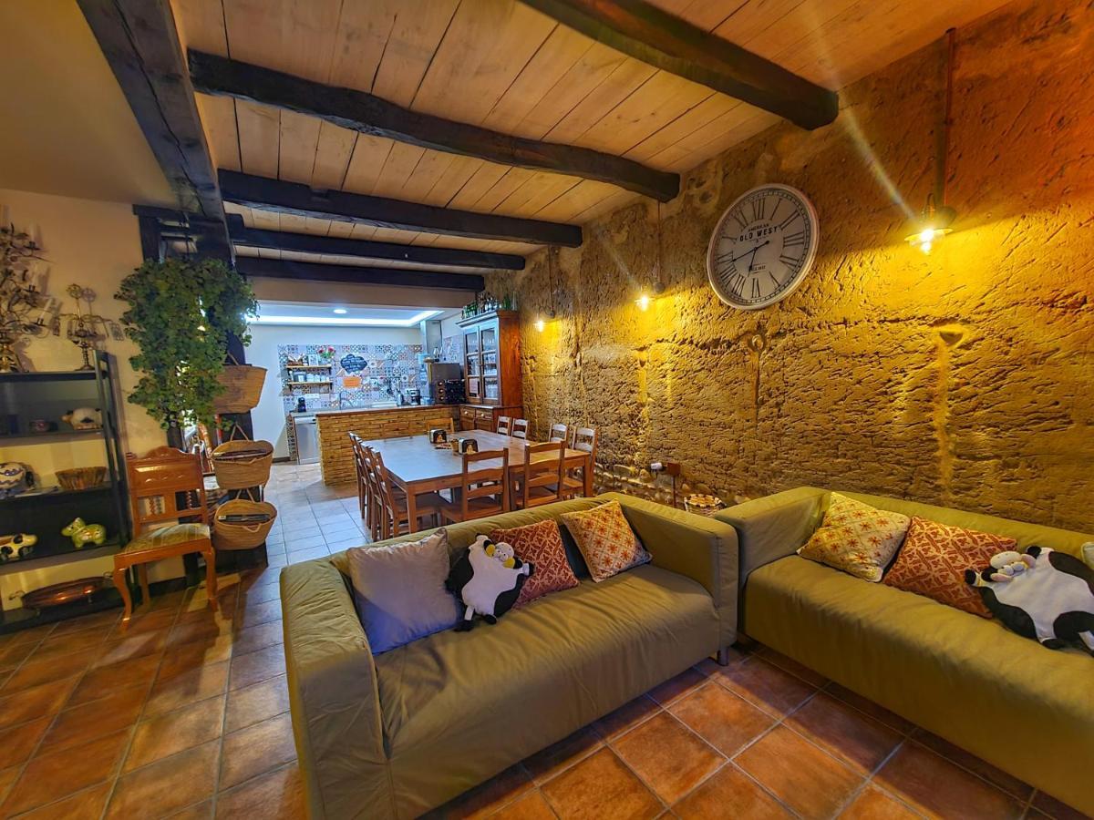Albergue El Encanto Villares de Orbigo Exterior photo