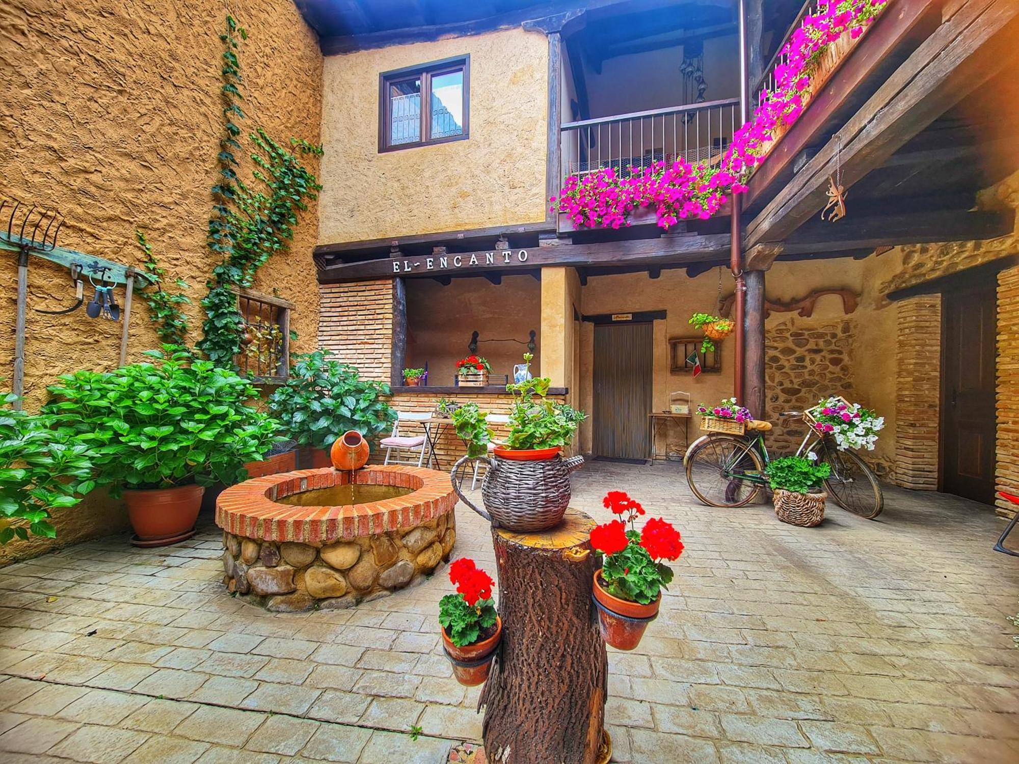 Albergue El Encanto Villares de Orbigo Exterior photo