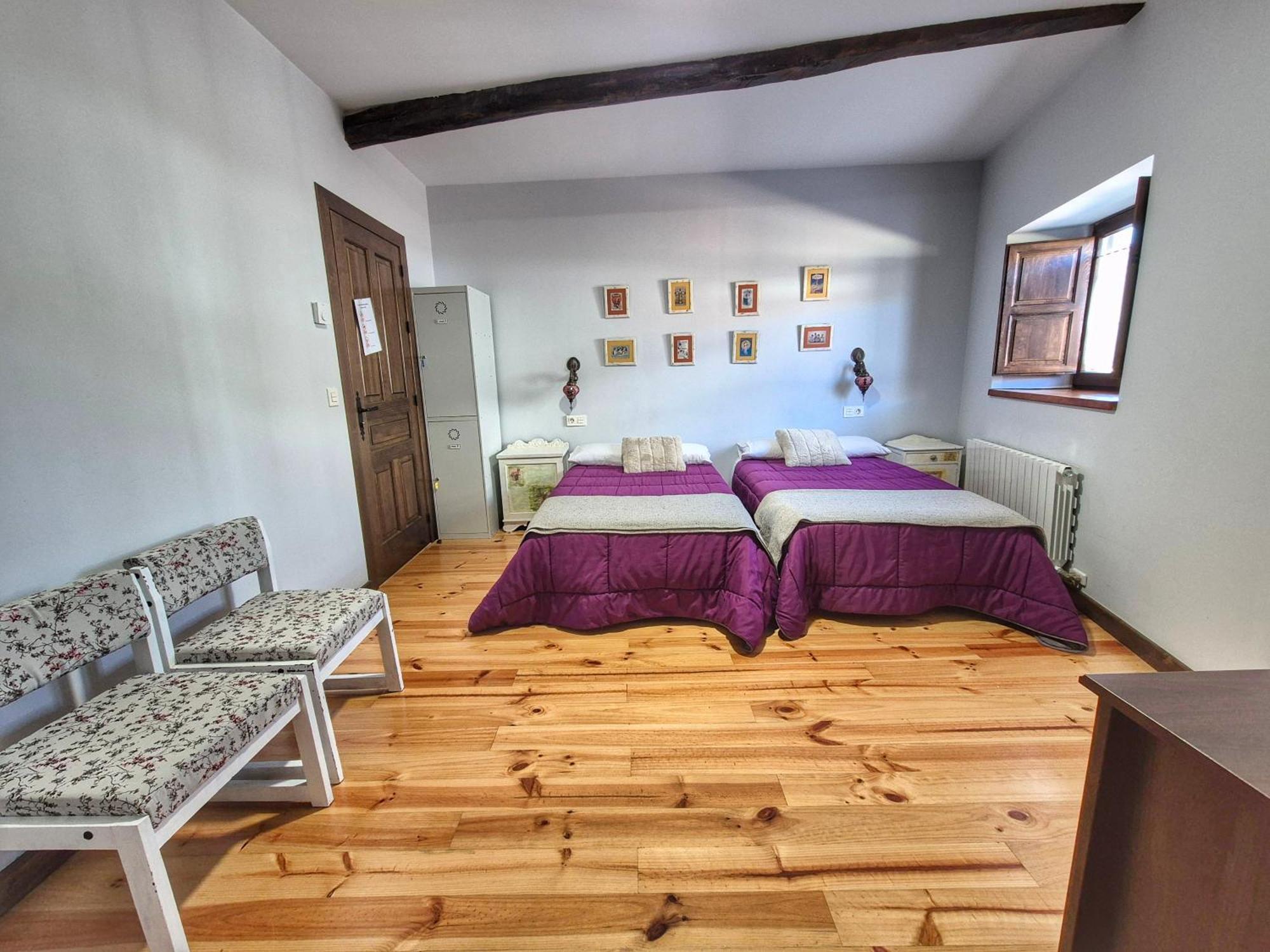 Albergue El Encanto Villares de Orbigo Exterior photo